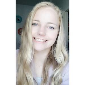 Meet your Posher, Makayla